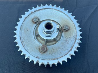 Sprocket Hub Japan Marked U2K 6750D