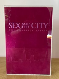 2005 Sex In The City: The Complete Series DVD Collectors Gift Set