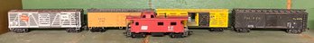 HO Scale, Life-Like, TYCO Train Cars - 5 Pieces