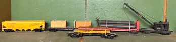 HO Scale And Life-Like Train Cars - 5 Pieces