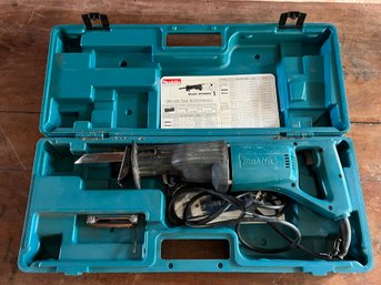 Makita Recipro Saw JR3000V With Carrying Case