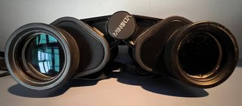 Minolta Compact 10 X 25 5.4 Binoculars