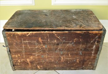 Abbott Vintage Wood Handled Box
