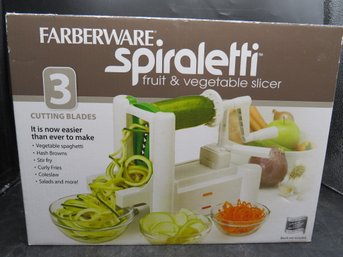 Farberware Spiraletti Fruit & Vegetable Slicer, 3 Cutting Blades - In Original Box