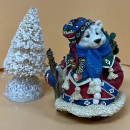 Polar Kins Love Warms The Coldest Day Bear Figurine #151726 With Decorative Tree
