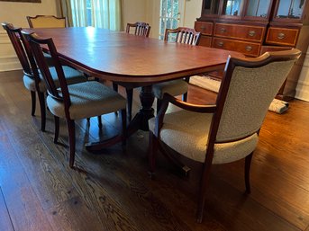 Solid Wood Dining Room Table W 6 Chairs & Cover