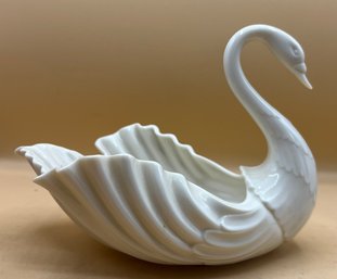 Lenox Swan Large