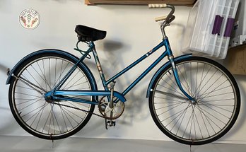 Vintage Schwinn Road Cruiser Bicycle