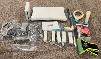 Wii Game Console Serial No: LU55580453, Game Accessories, Controllers, Zumba Game & Wii Balance Board