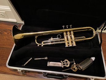Olds Elkhart Trumpet In Case Serial No. 674002