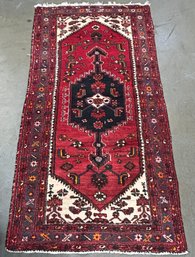 Genuine Hand Woven Oriental Rug Made In Iran 99l X 58.5w
