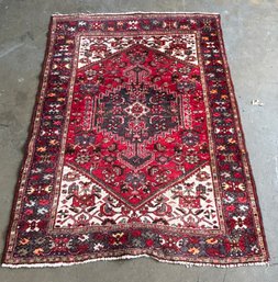 Hand Woven Wool Oriental Rug Made In Iran 113.5l X 106w