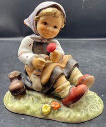 Hummel Figurine 'LET ME HELP YOU' HUM 2246 TMK8 Goebel Germany FIRST ISSUE
