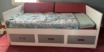 Captains Bed With 3 Drawers, Twin Size