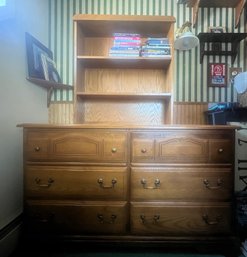 Child Craft Furniture Dresser With Hutch