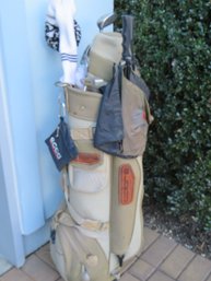 Golf Bag With 8 Assorted Golf Clubs