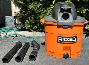 Ridgid 12 Gallon Wet/dry Vac With 4 Extension Pieces