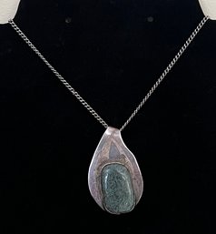 Sterling Silver Pendant With Chain, 0.44 OZT