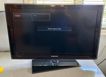 Samsung 32' TV Model Ln32c550jif