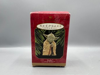 Hallmark Keepsake Star Wars Yoda Holiday Ornament