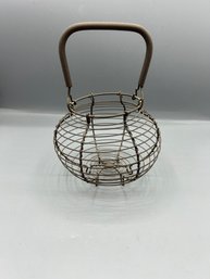 Footed Round Wired Decorative Basket W/wire Handle