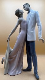 Lladro Happy Anniversary Couple Figurine Stamped 6475 YDX12, Daisa 1997
