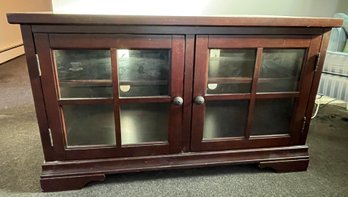 Entertainment Cabinet With 2 Glass Doors