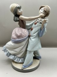 Lladro Masquerade Ball Porcelain Figurine #5452