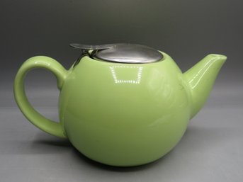 Bistro Basics Teapot With Tea Leaf Basket