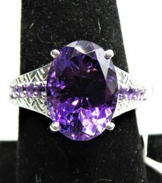 STS Sterling Silver Ring With Purple Stone - Size 7.75  New