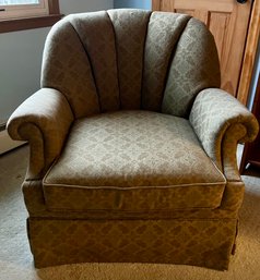 Fairfield Swivel Upholstered Arm Chair