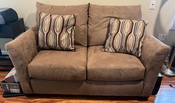 Jackson Furniture Industries Suede Love Seat