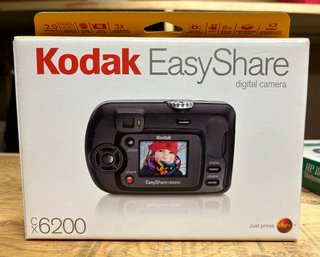 Kodak Easy Share  Digital Camera  # CX 6200 New In Box