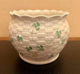 Belleek Kylemore Shamrock Planter