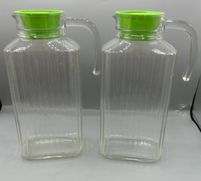 Vintage Arc Clear Glass Ribbed Refrigerator Pitchers With Handle And Green Lid, Set Of 2