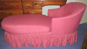 Fabric Upholstered Fainting Sofa