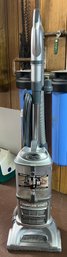 Shark Lift Away Deluxe Vacuum Cleaner With Swivel Steering