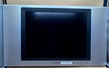Sharp Aquos LCD Color TV  LC- 15B6U - S TV - Serial # 408417644