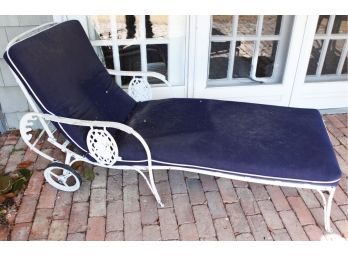 Vintage Lounge Chair W/ 2 Wheels - Heavy - 32Hx48Lx24W (183)