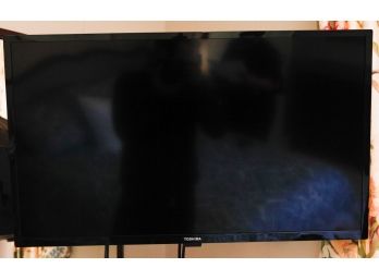 29' Toshiba Flat Screen TV - Model#32L31OU20 - Serial# J29K013A354223 (046)