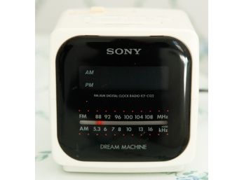 Retro Sony AM/FM Radio Alarm Clock - Model# CF-C122 (040)