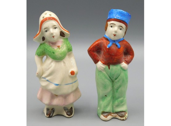 Vintage 'boy & Girl' Porcelain Salt And Pepper Shaker Made In Japan