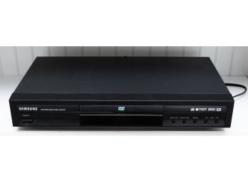 Samsung DVD Player W/ Remote - Model # DVD - M101 - Serial # 6VDR909777W (2050)