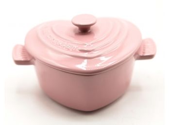 LE CREUSETA Satin Pink Mini Heart Bowl With Lid  #17-41 (2121)