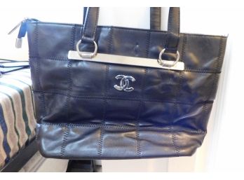 Stylish Faux Chanel Handbag