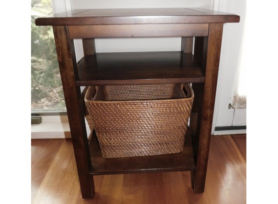 Accent Entry Table With Basket