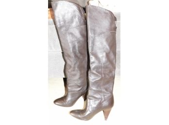 GUESS Women's Riselan Boot Dark Brown, Style GWRISELAN, Size 6