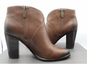 Women Vince Camuto Franell Leather Booties, Size 5.5, Rich Cognac VC-FRANELL