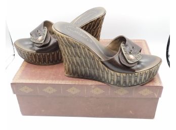 Matisse Chocolate Buckle Wedges, Size 5.5