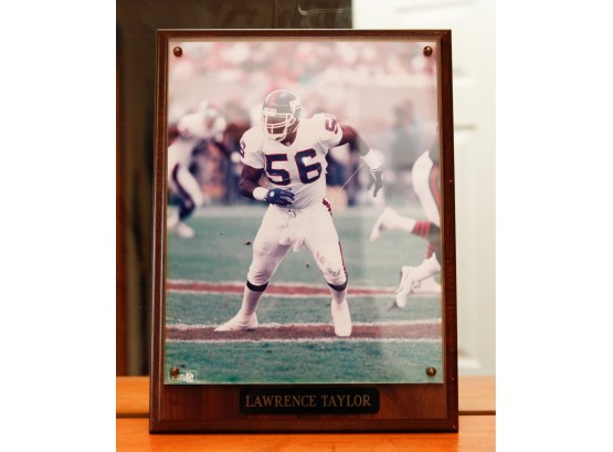 Retro - Lawrence Taylor Photo Mounted On Plaque - H12 L9 (BR4)